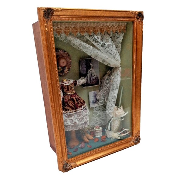 Vtg. 3D Shadow Box Victorian Fashion Diorama Room Decor 13 x 10 x 4" - Picture 1 of 12